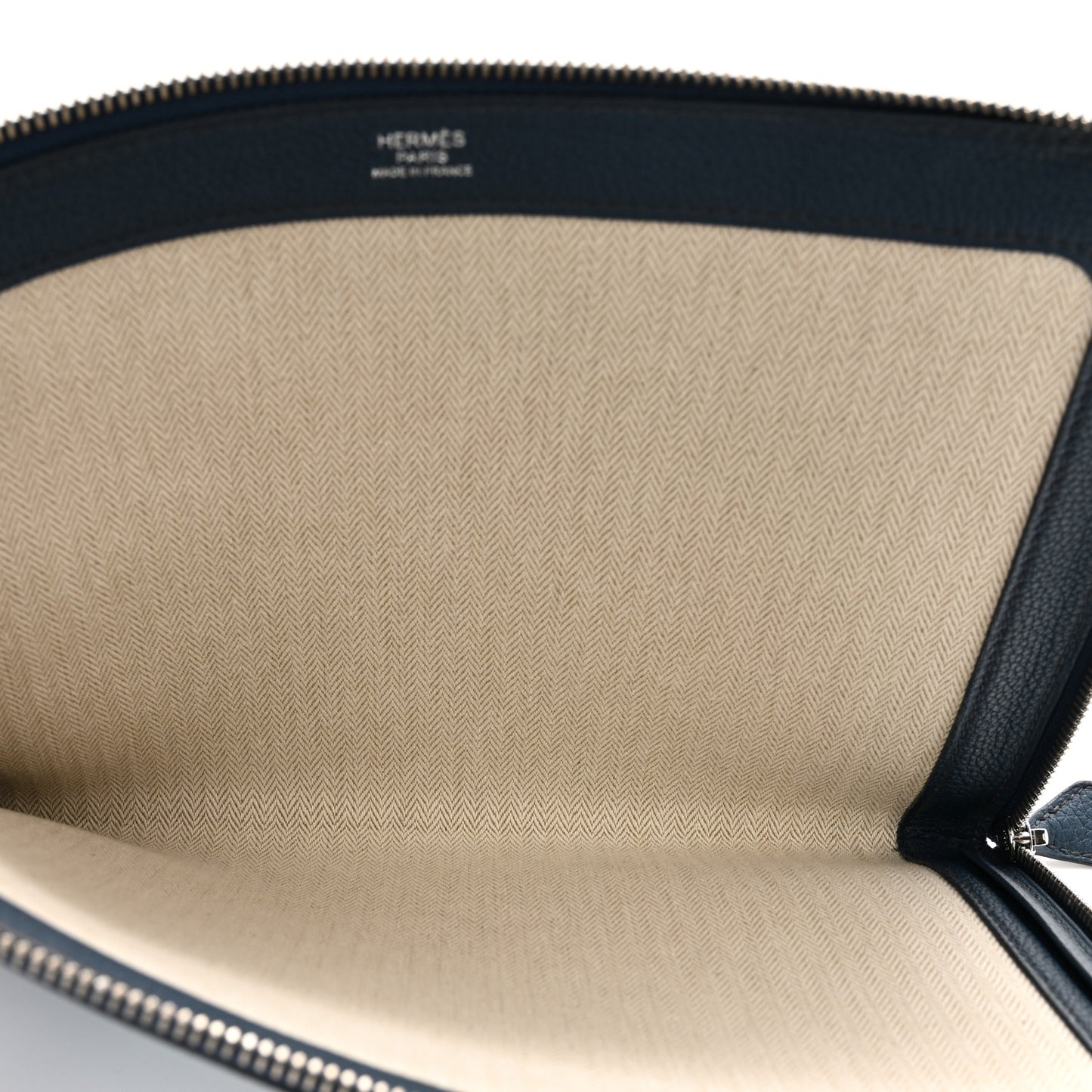Togo Swift Endless Road Zip Tablet Pouch Bleu de Prusse