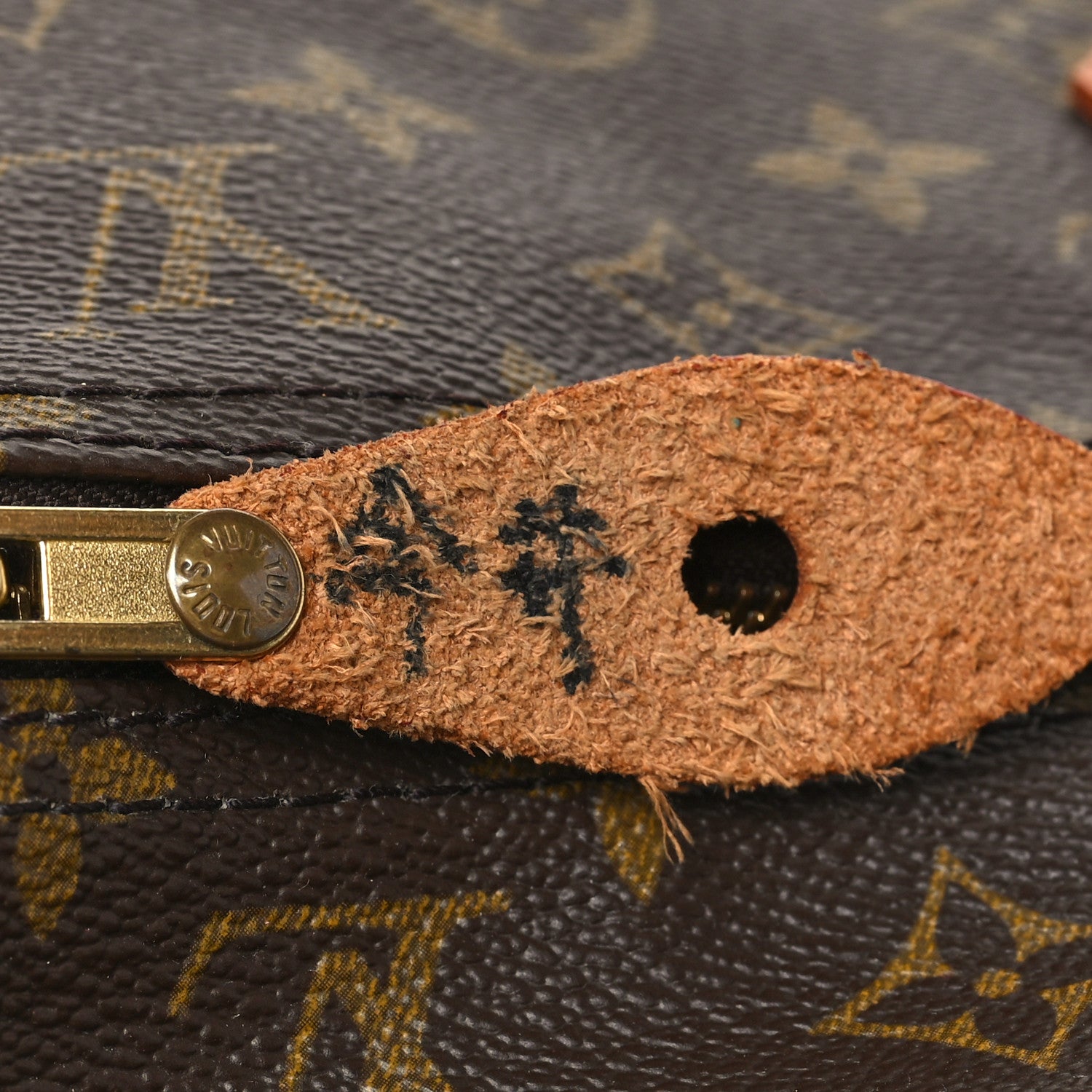 Louis Vuitton Monogram Speedy 40 10 of 12