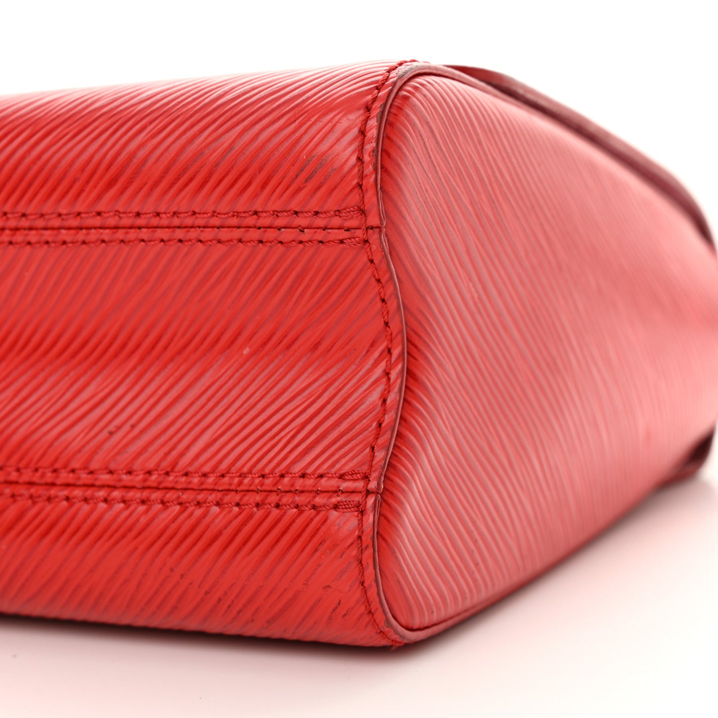 Epi Twist Shoulder Bag MM Coquelicot