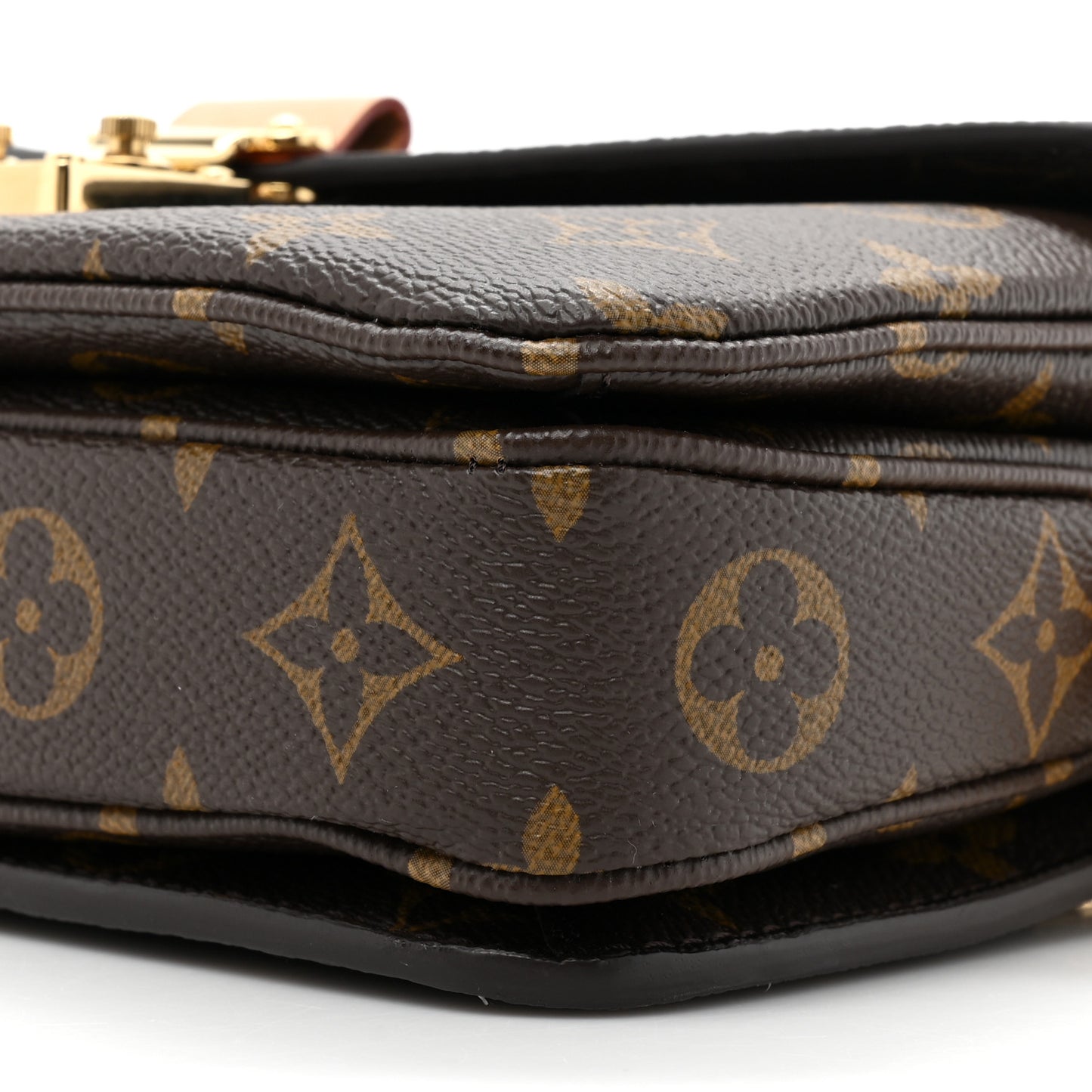 Monogram Pochette Metis East West