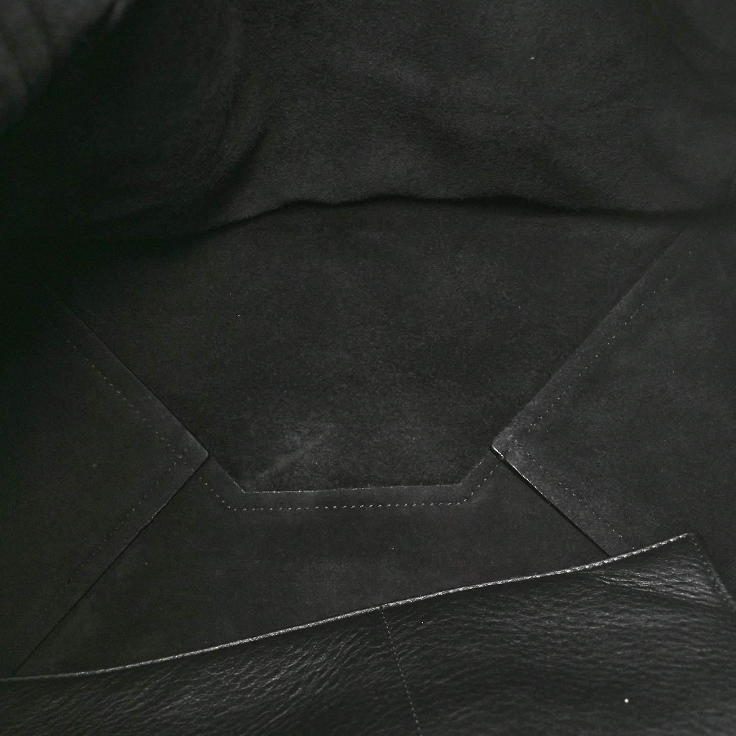 Soft Grained Calfskin Small Belt Cabas Phantom Black