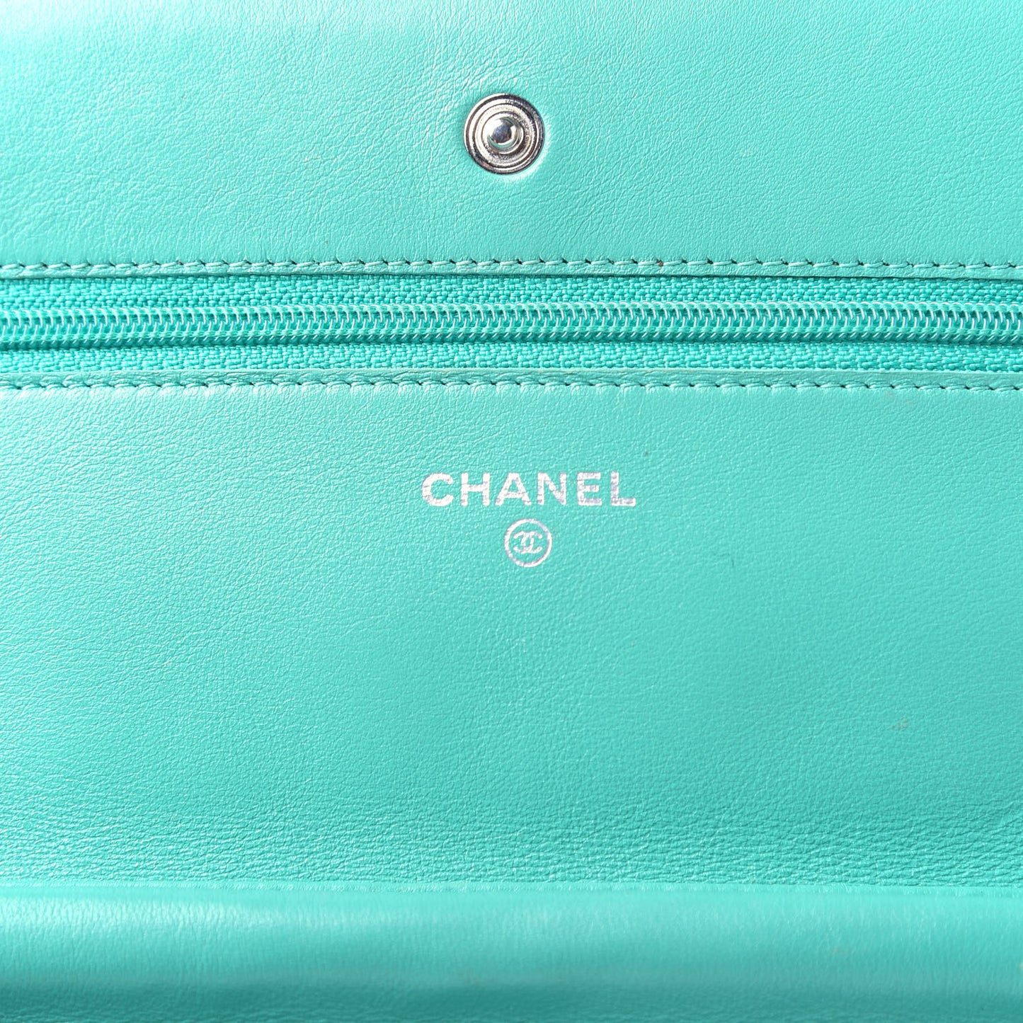 Patent Quilted Wallet On Chain WOC Blue
