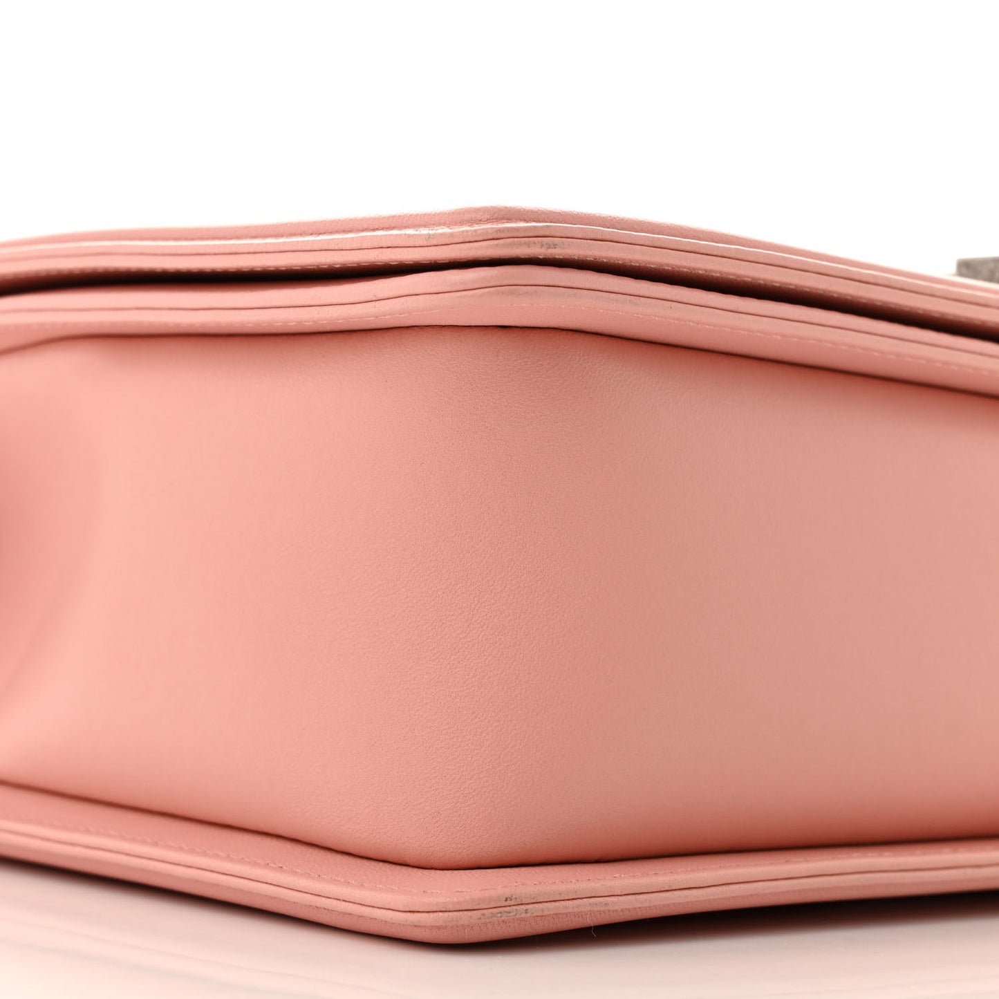 Lambskin Quilted New Medium Boy Flap Light Pink