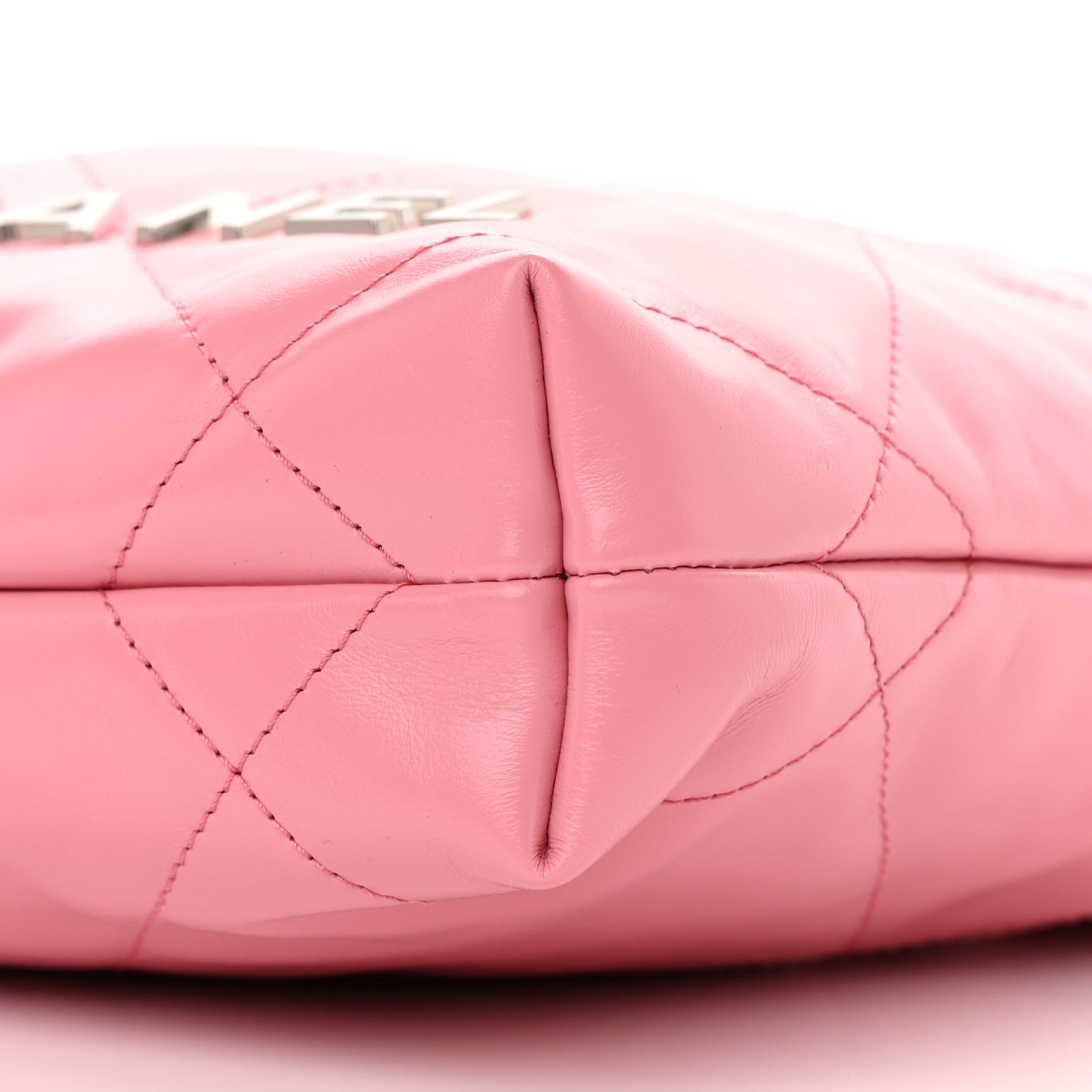 Shiny Calfskin Quilted Mini Chanel 22 Pink