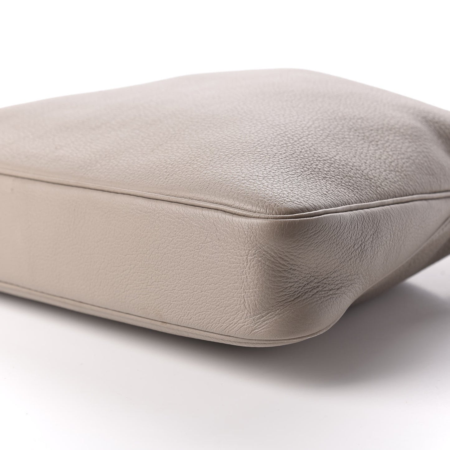 Taurillon Clemence Massai PM Gris Tourterelle