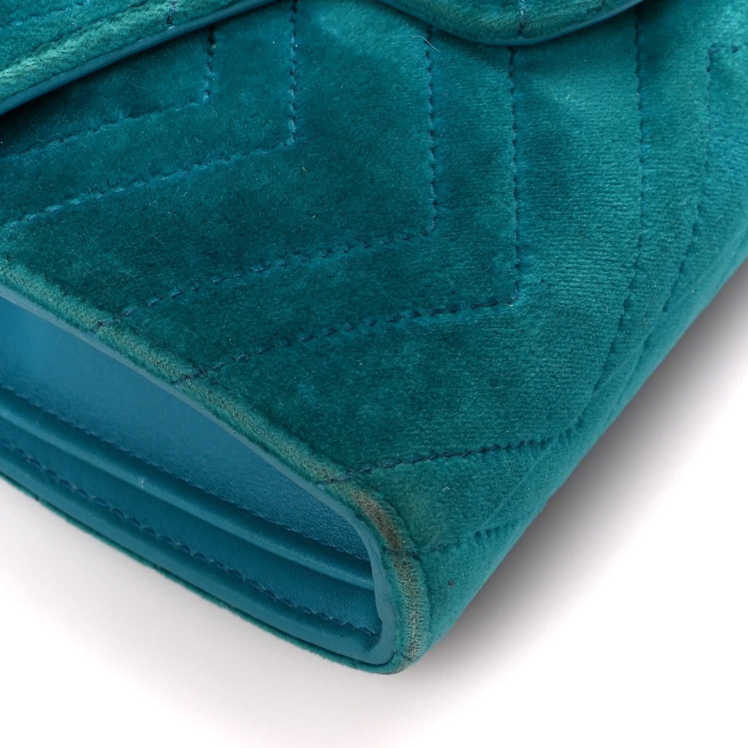 Gucci Velvet Matelasse GG Marmont Chain Wallet Pavone Cyan 9 of 10