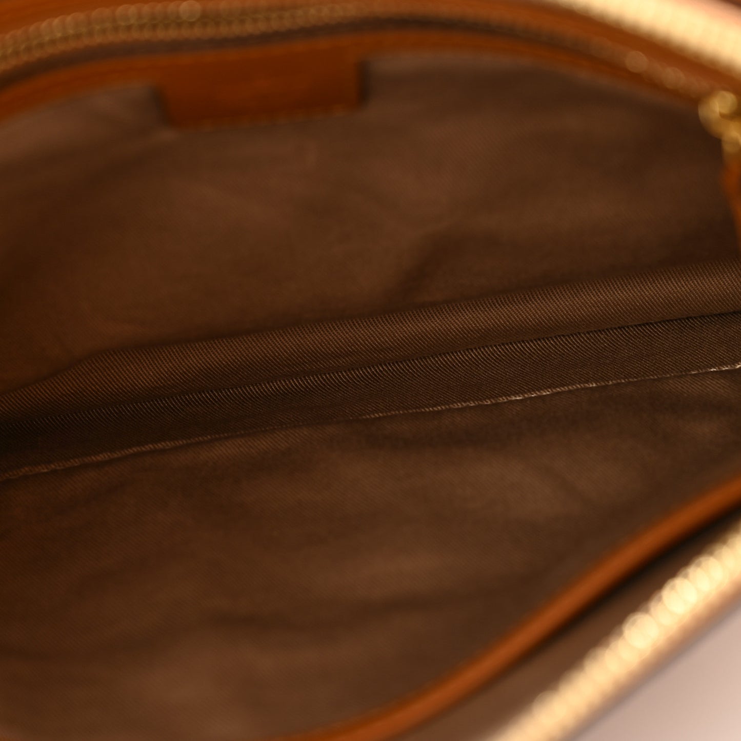 Visetos Medium Crossbody Pouch Cognac