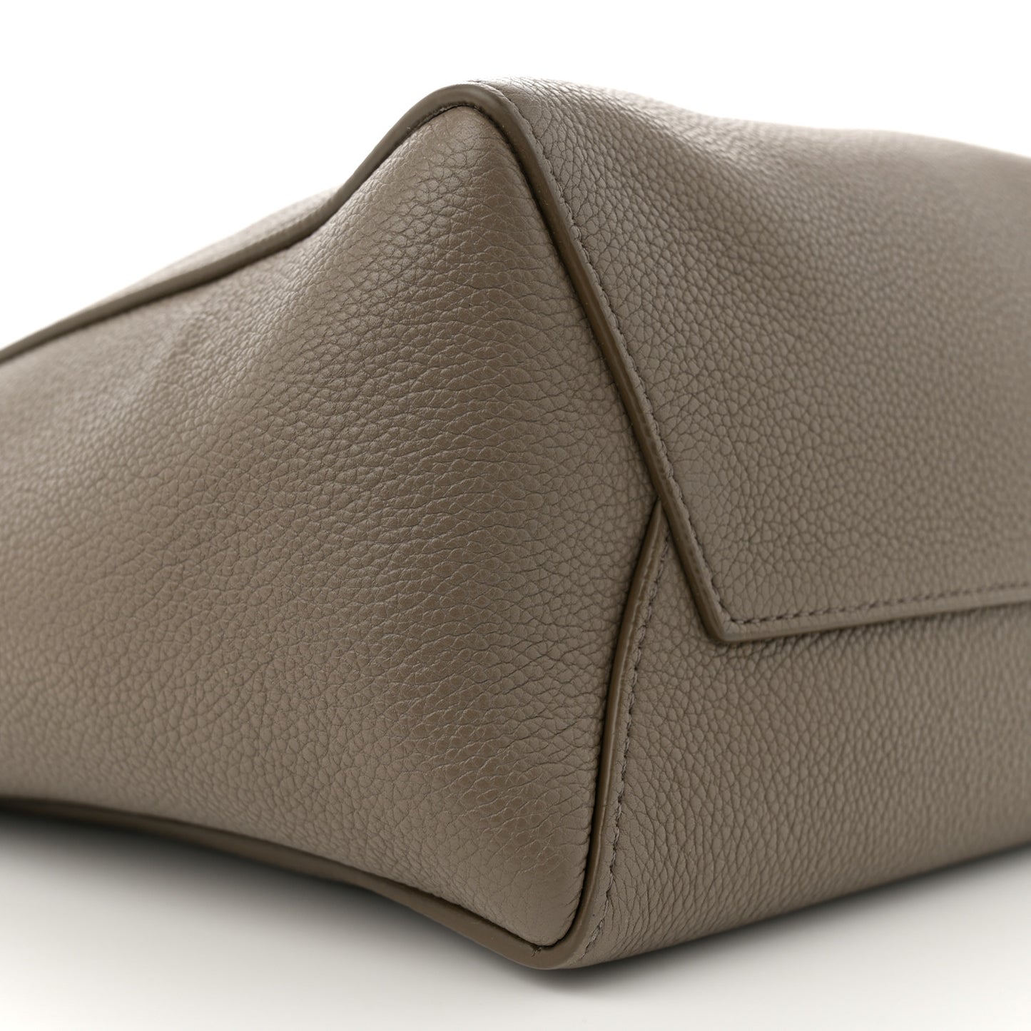 Soft Grained Calfskin Small Sangle Bucket Bag Taupe