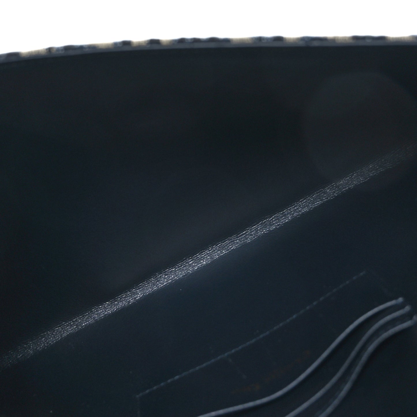 Oblique 30 Montaigne Avenue Pouch With Flap Blue