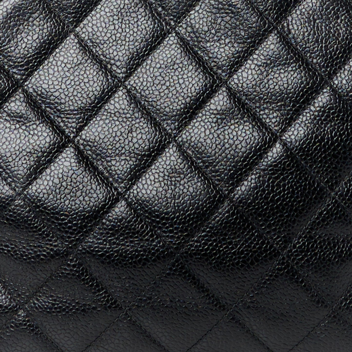 Caviar Quilted Shoulder Bag Black