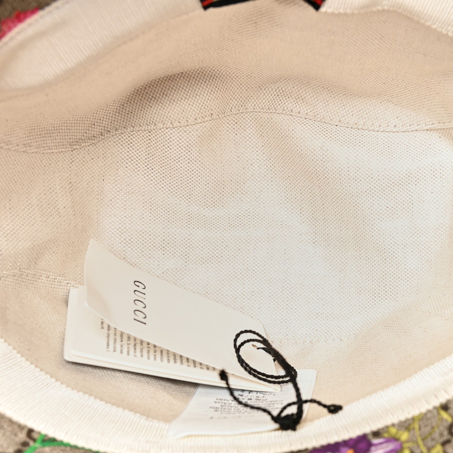 GG Supreme Monogram Flora Bucket Hat M Red
