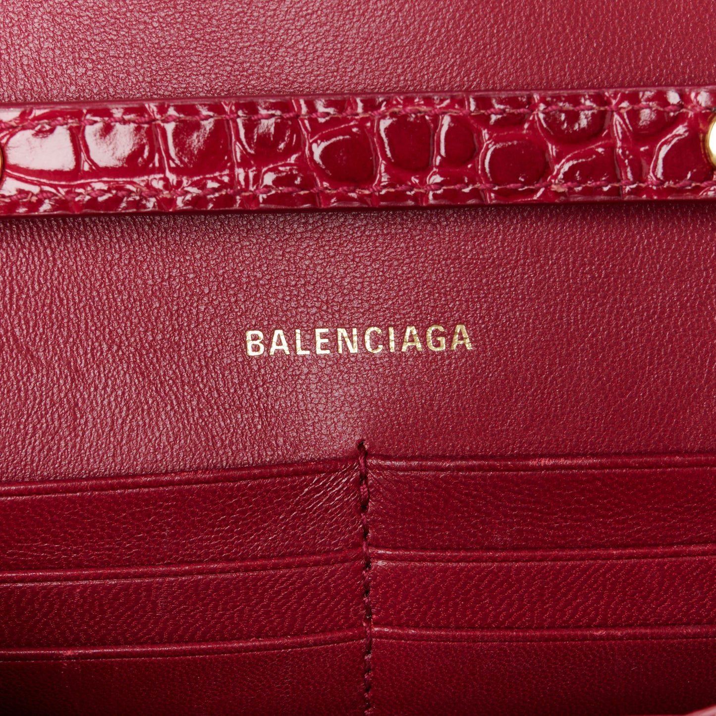Shiny Calfskin Crocodile Embossed Hourglass Chain Bag Dark Red