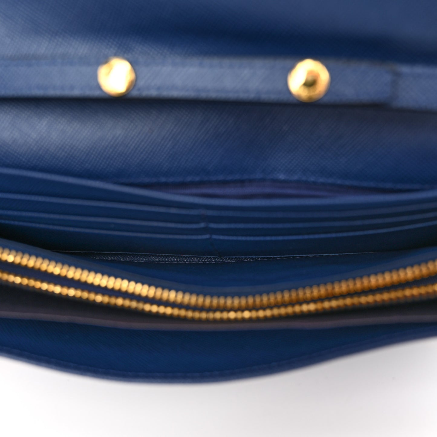 Saffiano Metal Oro Chain Wallet Bleuette