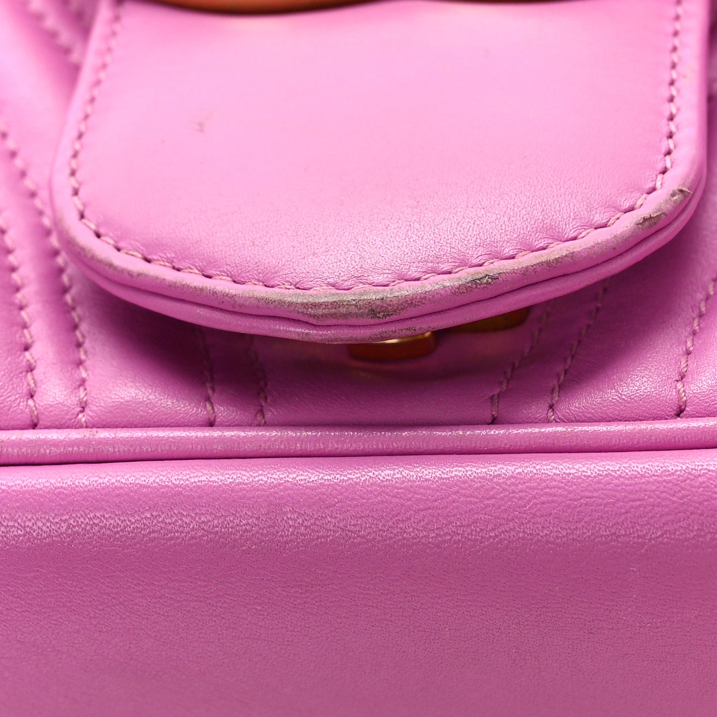 Calfskin Matelasse Medium GG Marmont Shoulder Bag Candy Mousse