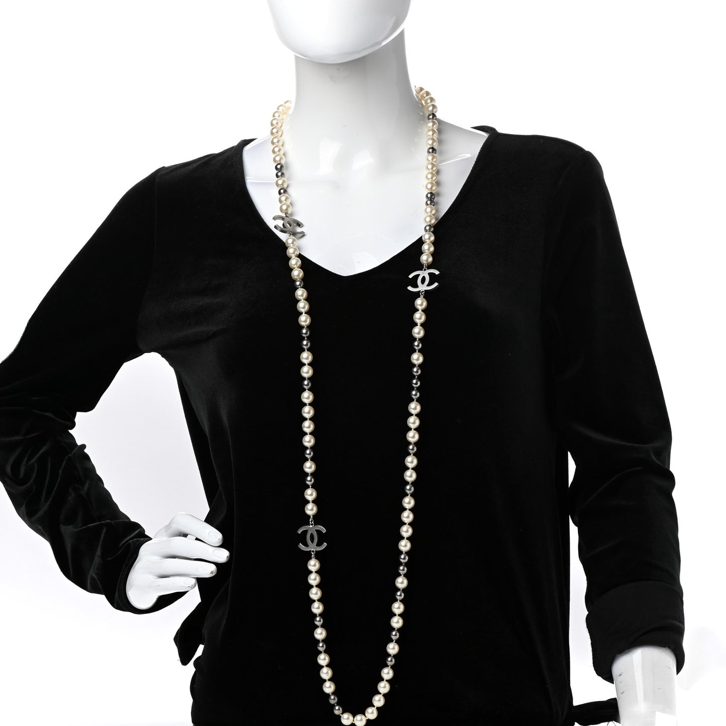 Pearl CC Long Necklace Silver Pearly White Grey