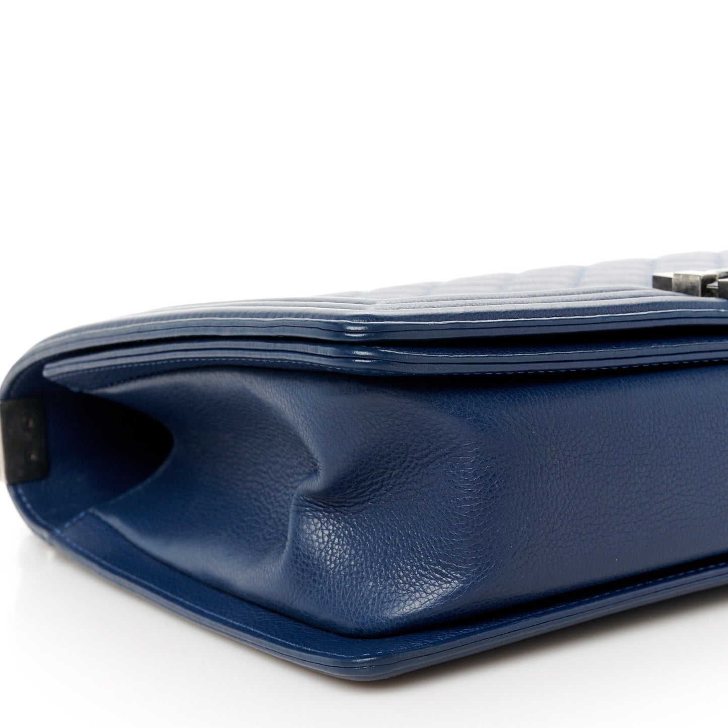 Caviar Quilted New Medium Boy Flap Blue