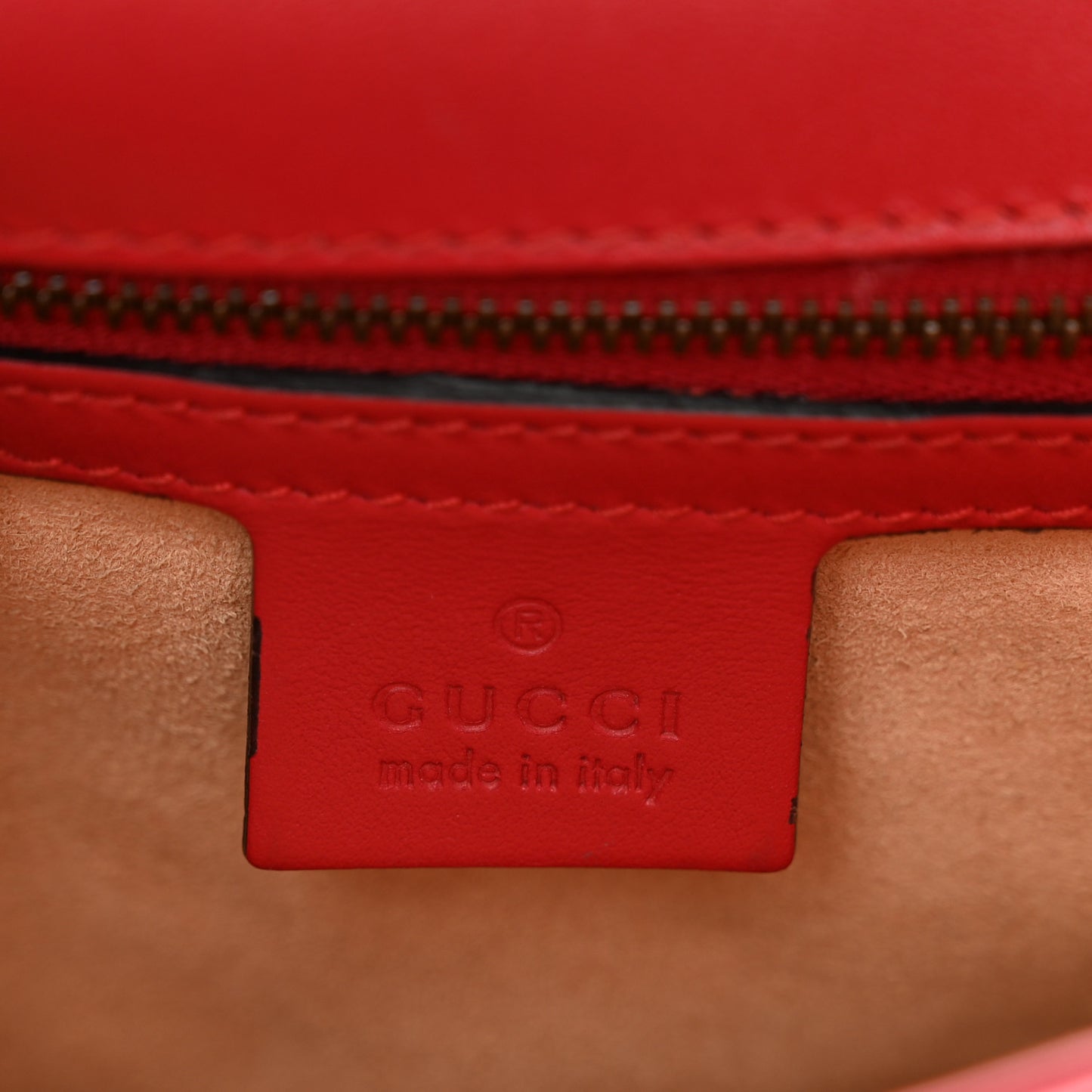 Calfskin Matelasse Small GG Marmont Top Handle Shoulder Bag Hibiscus Red