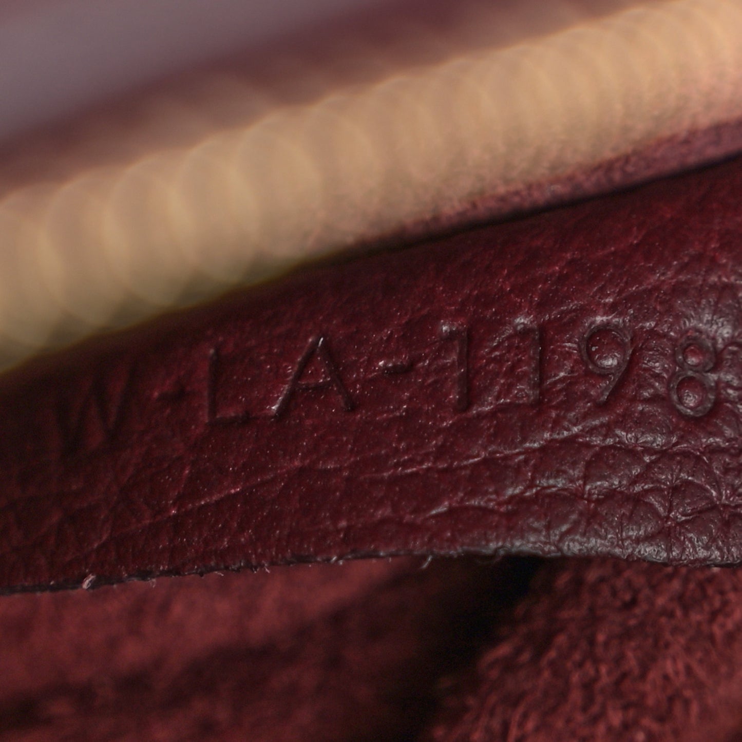 Soft Grained Calfskin Small Belt Cabas Phantom Burgundy