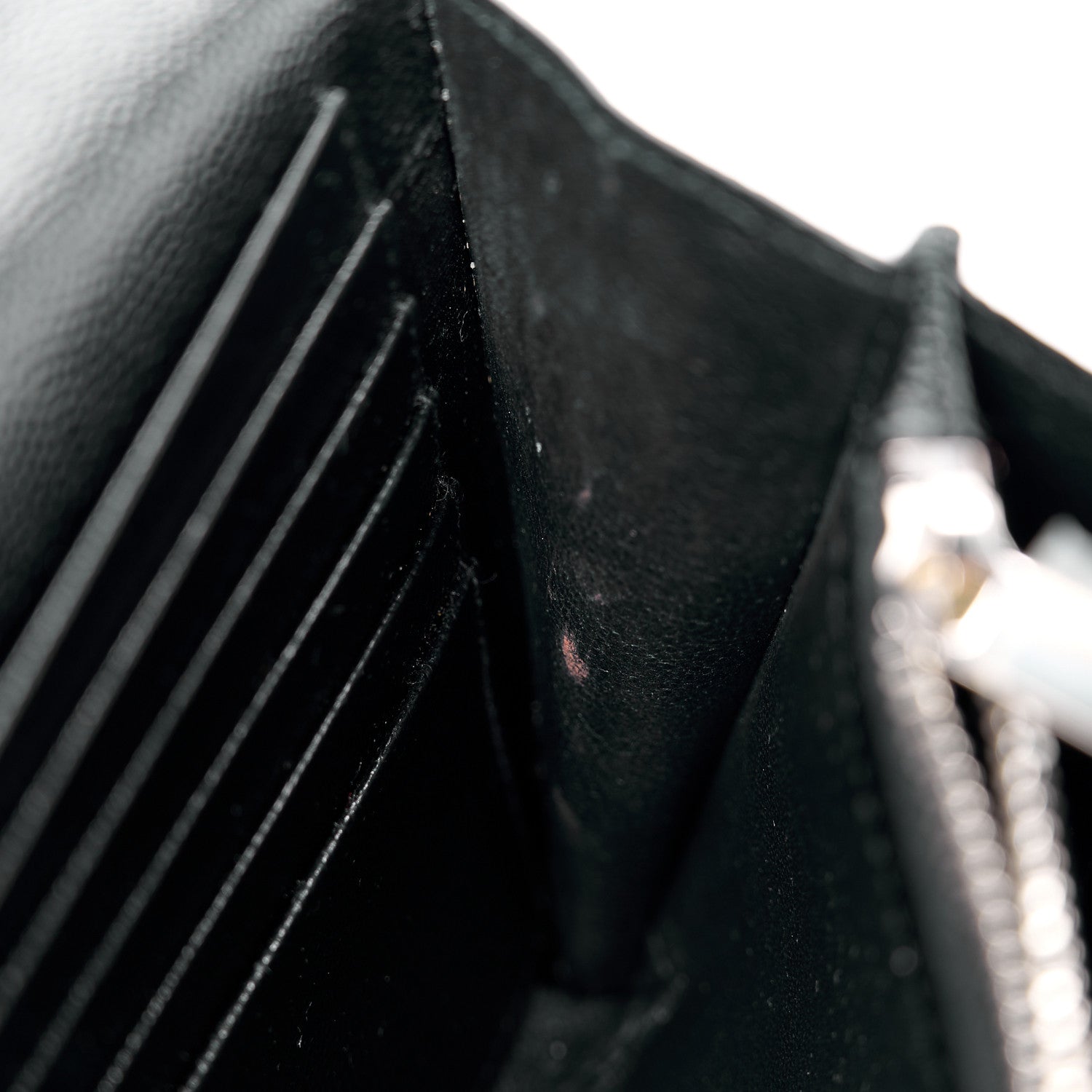 Saint Laurent Grain De Poudre Matelasse Chevron Monogram Chain Wallet Black 12 of 14