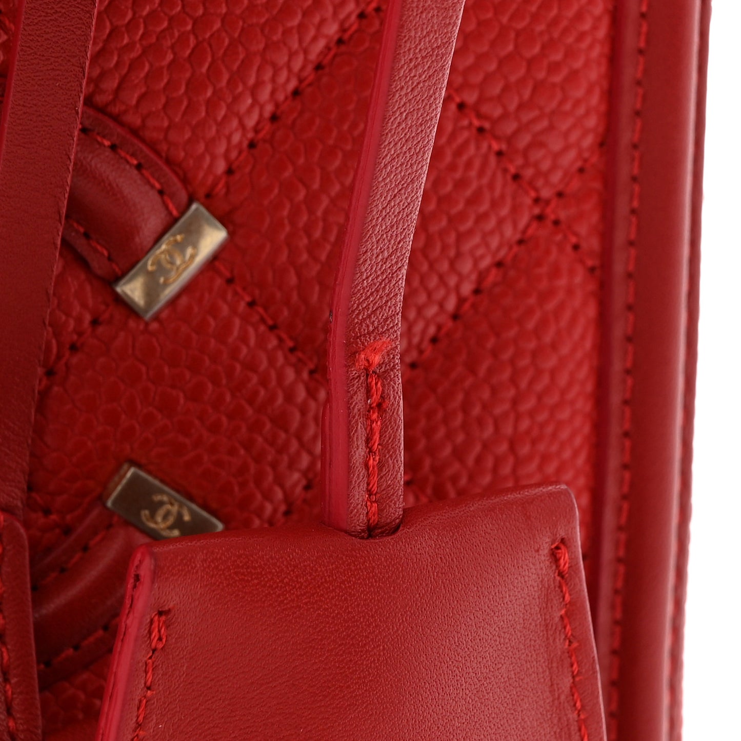 Caviar Quilted Small CC Filigree Vanity Case Red