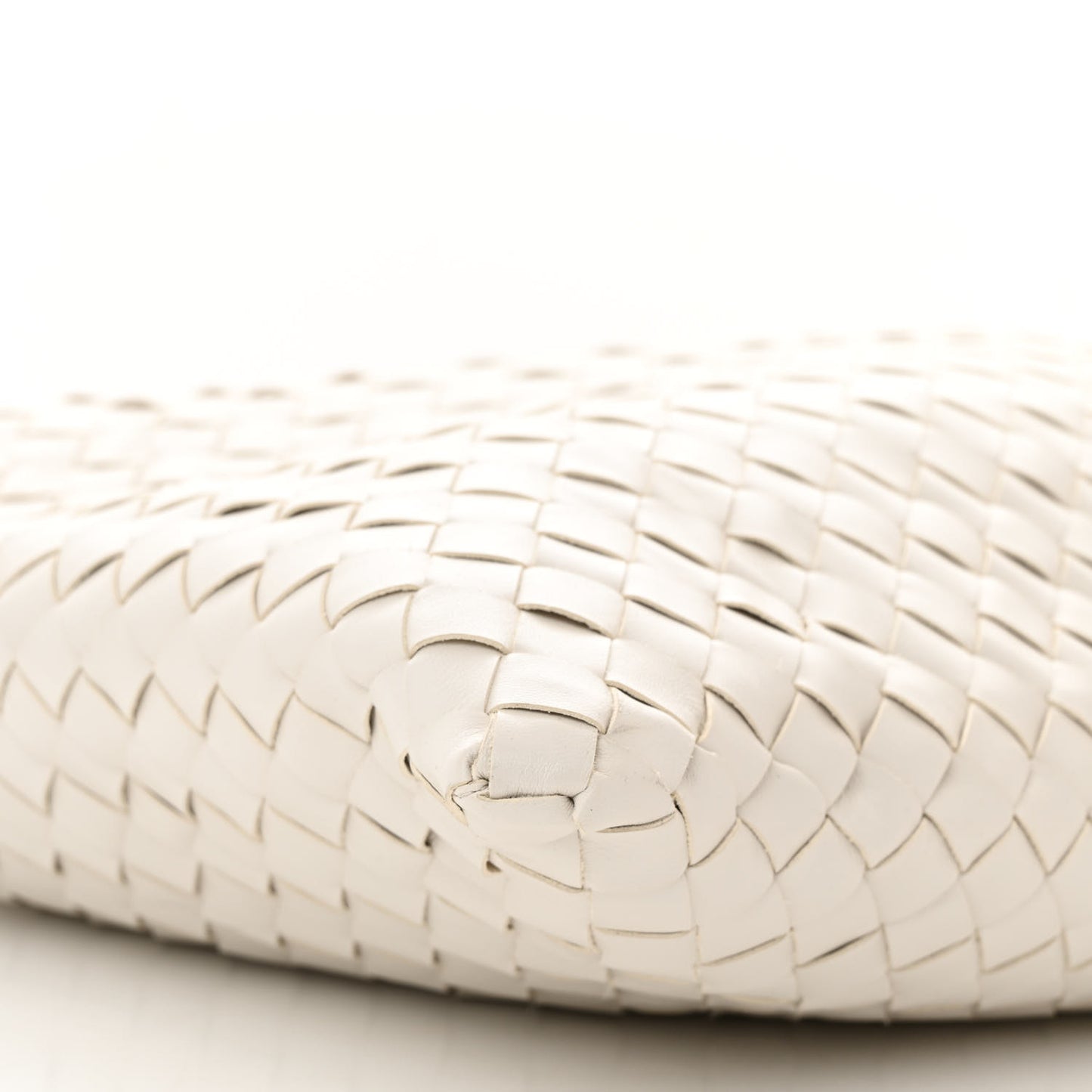 Calfskin Intrecciato Large Hop White