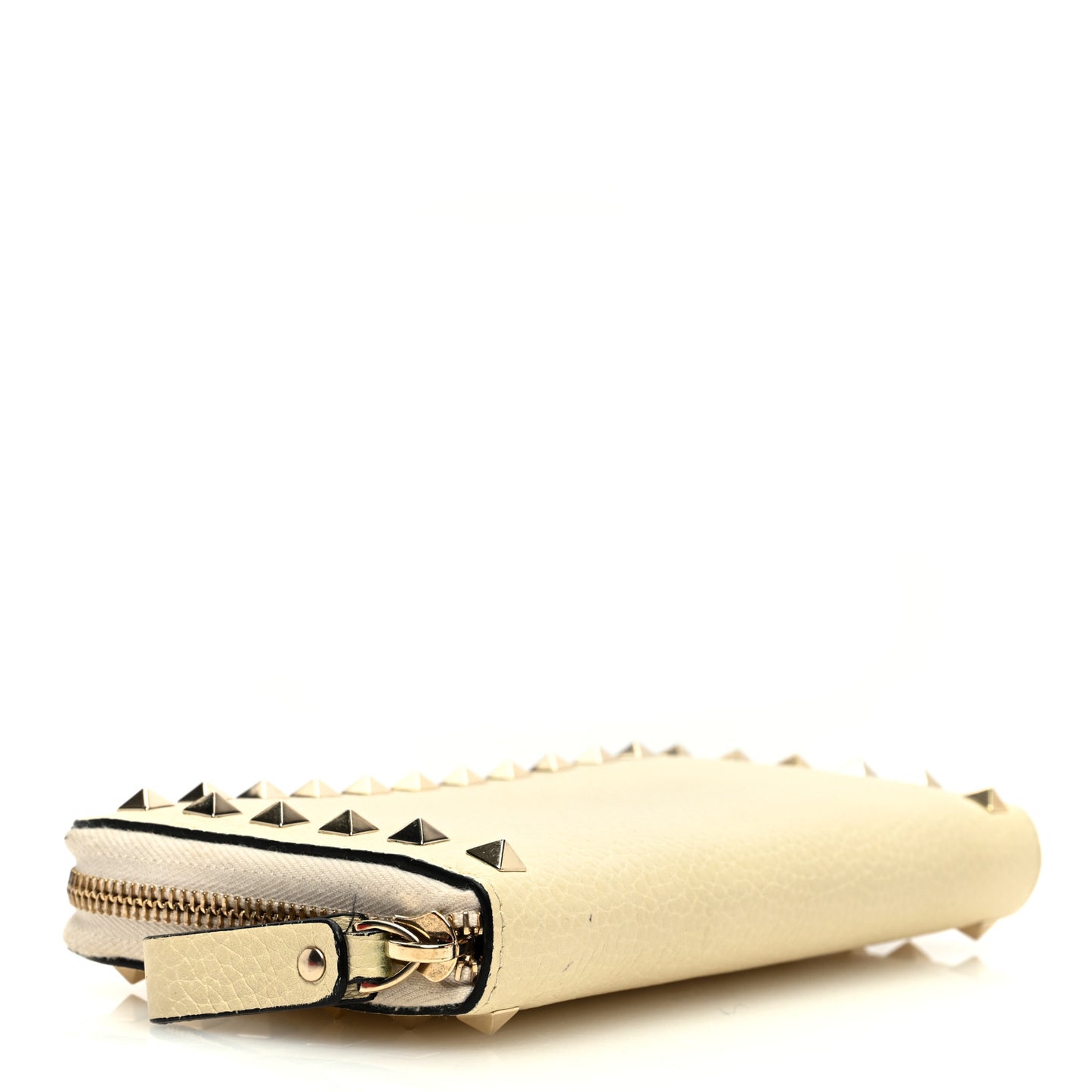 Pebbled Calfskin Rockstud Zip Around Wallet Ivory