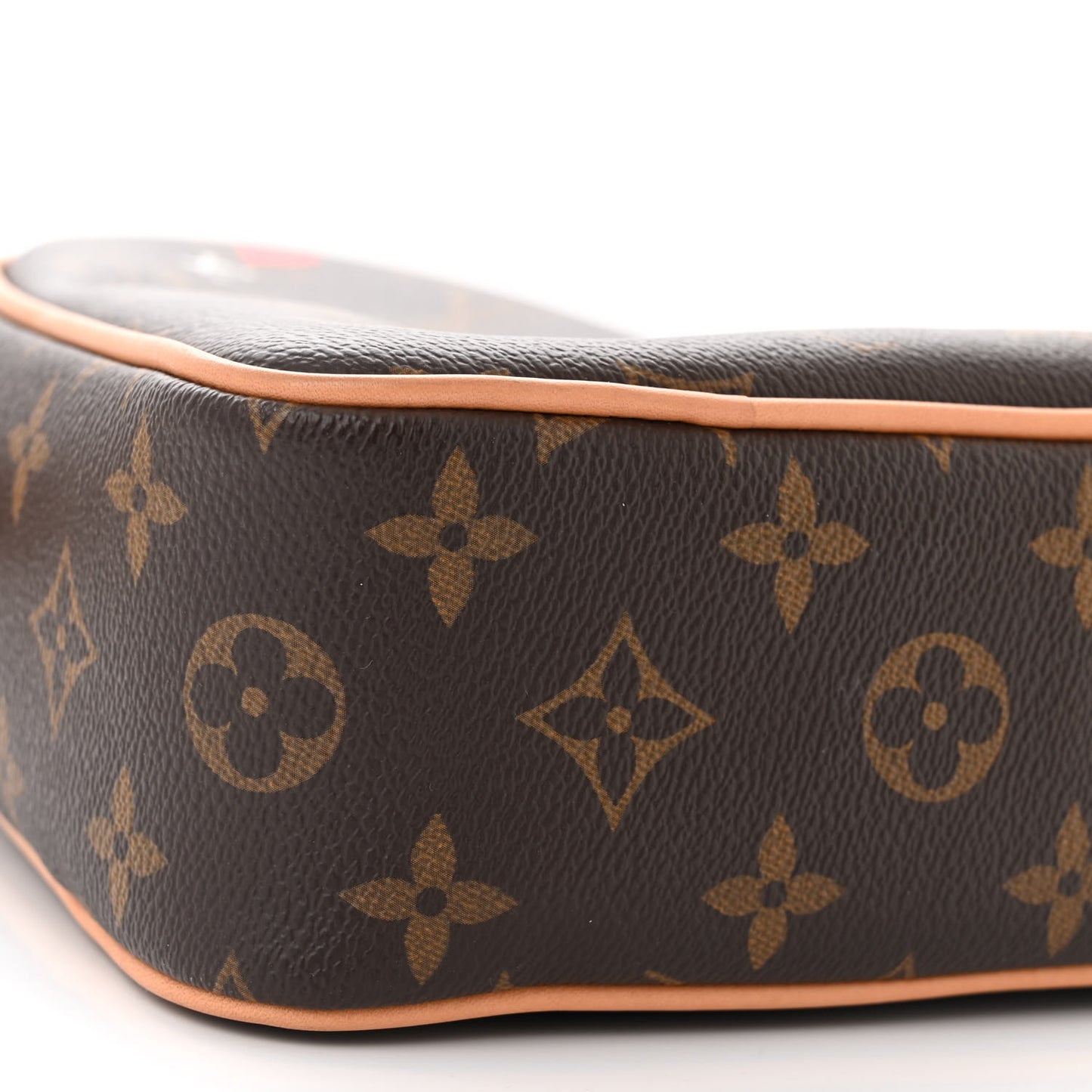 Monogram Game On Coeur