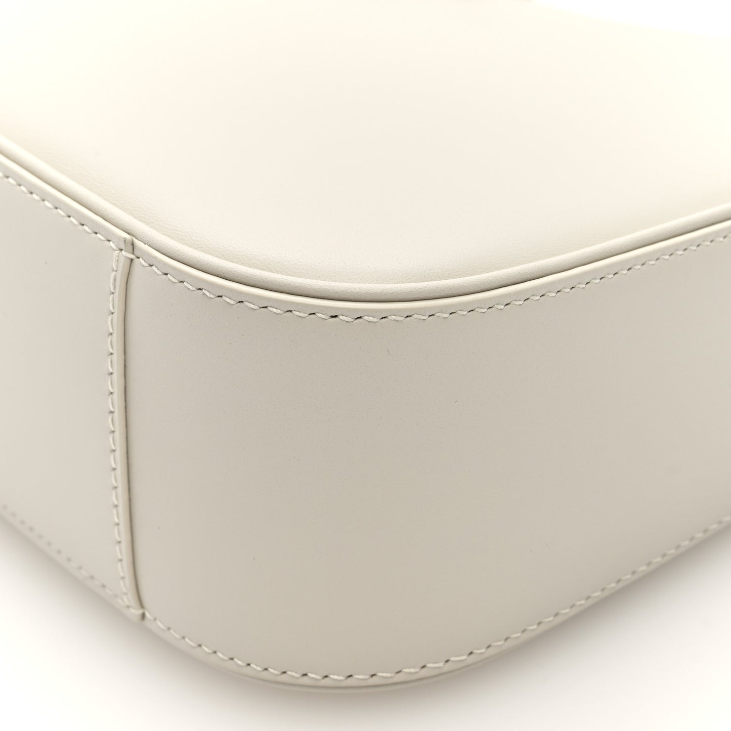 Smooth Calfskin Le 5 A 7 Hobo Crema Soft