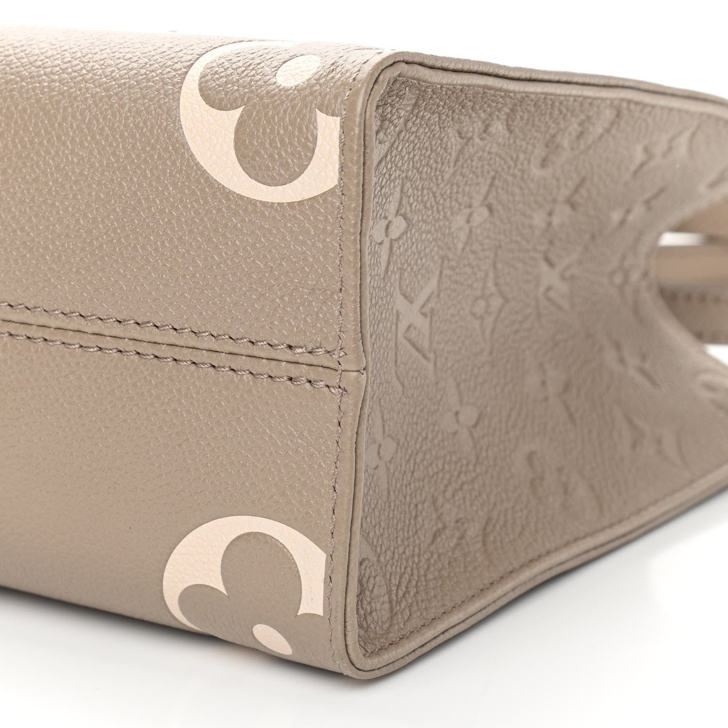 Louis Vuitton Empreinte Monogram Giant Onthego PM Tourterelle Creme 10 of 10