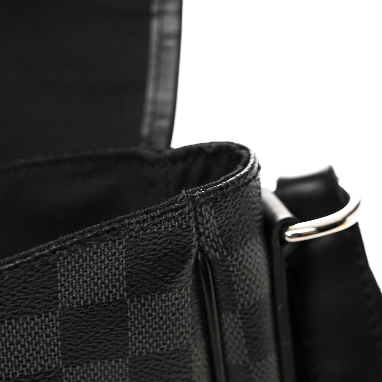 Louis Vuitton Damier Graphite Daniel GM 11 of 14