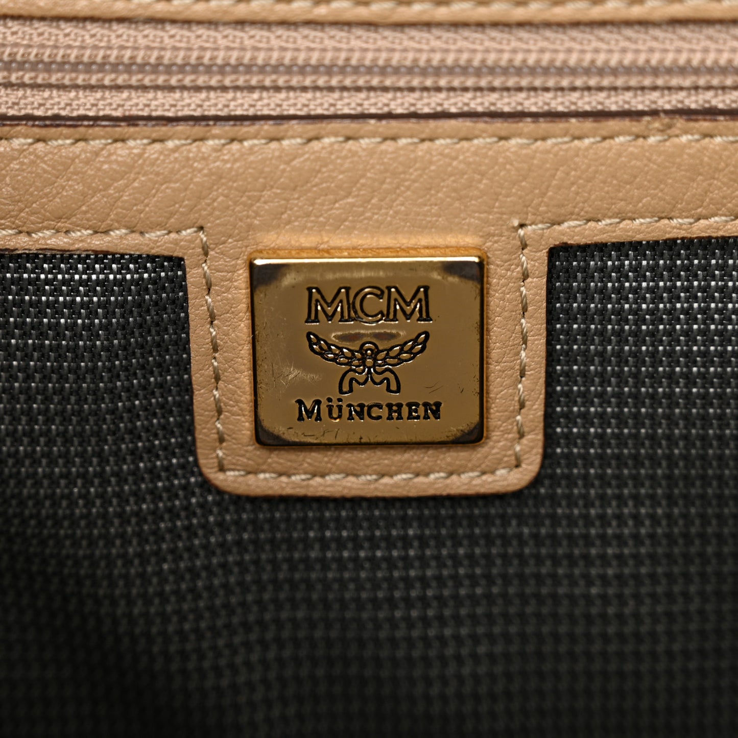 Visetos Medium Side Studs Stark Backpack Beige