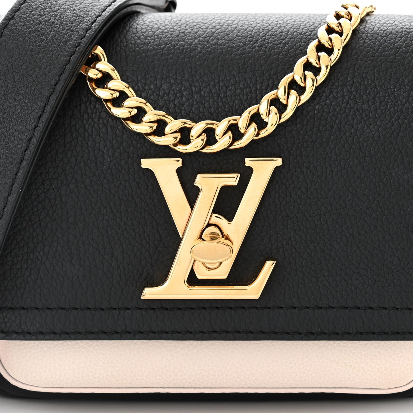 Grained Calfskin Lockme Tender Black