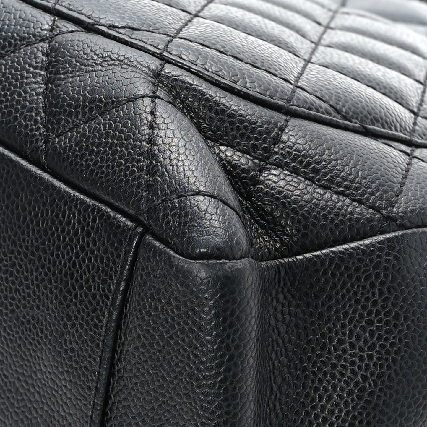 Caviar Quilted Grand Shopping Tote GST Black