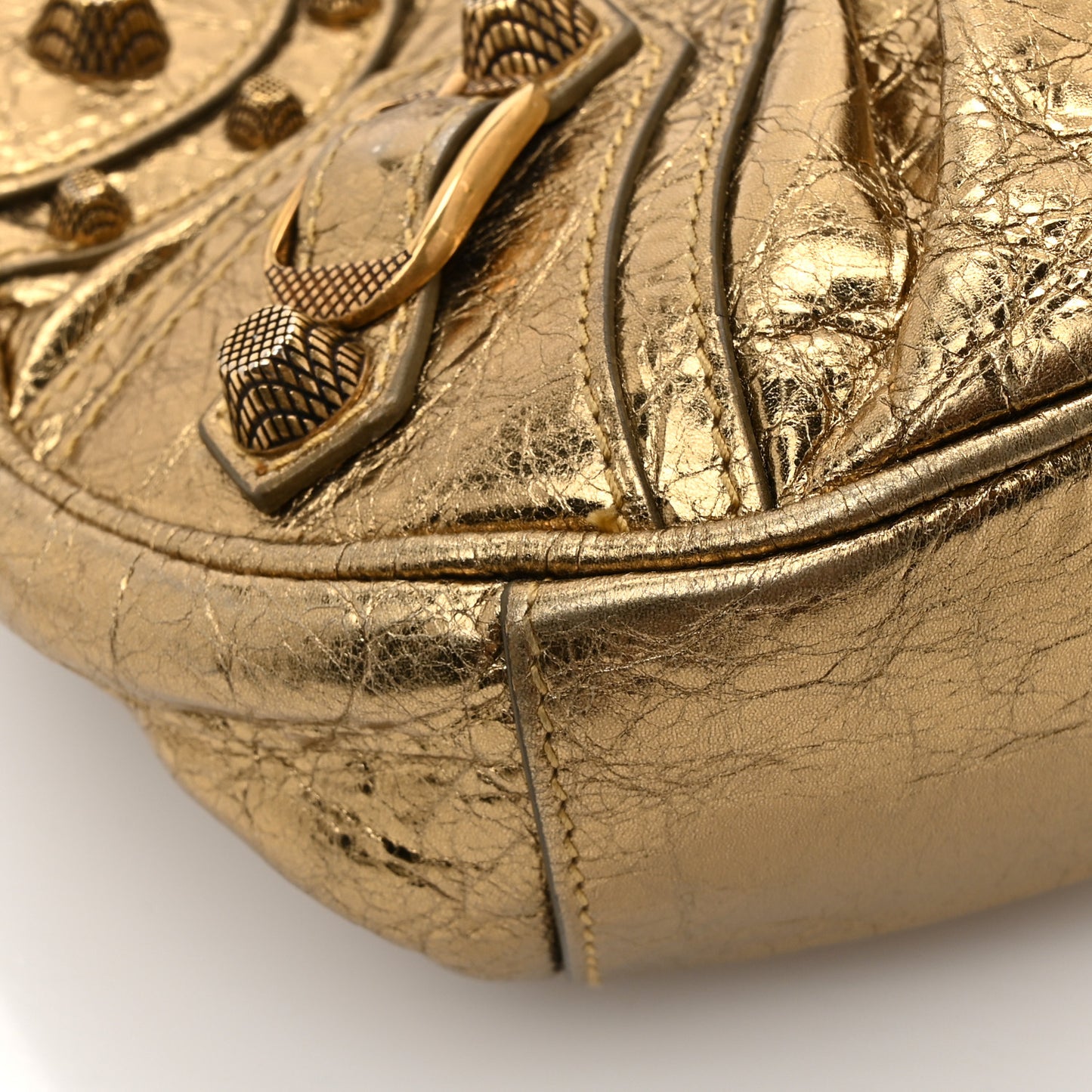 Metallic Agneau Arena Le Cagole Shoulder Bag XS Gold