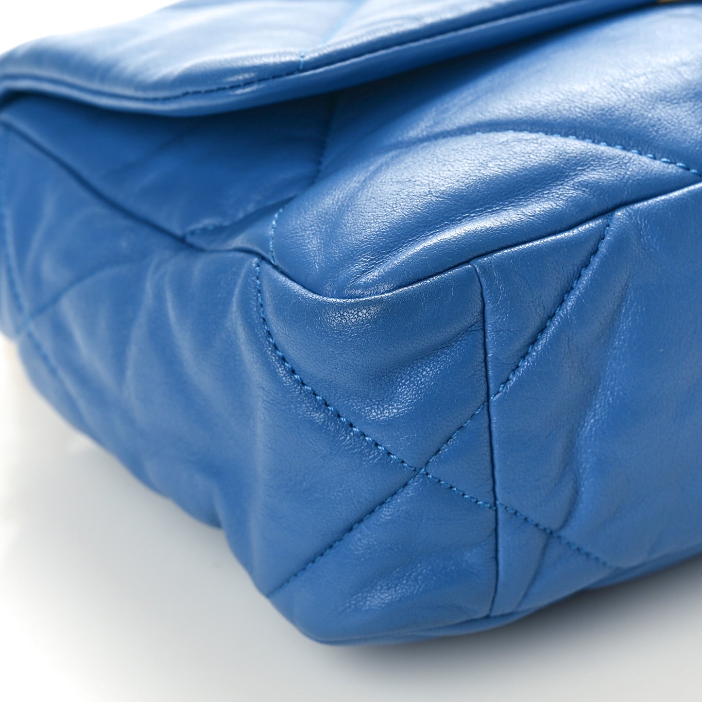 Lambskin Quilted Medium Chanel 19 Flap Blue