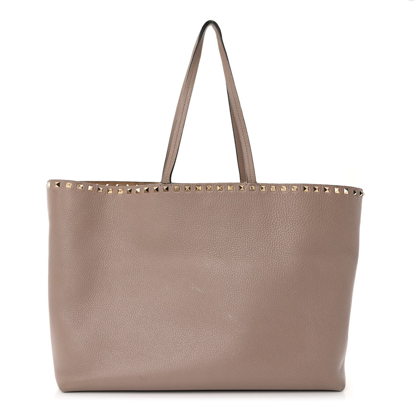 Grained Calfskin Rockstud Shoulder Tote Poudre