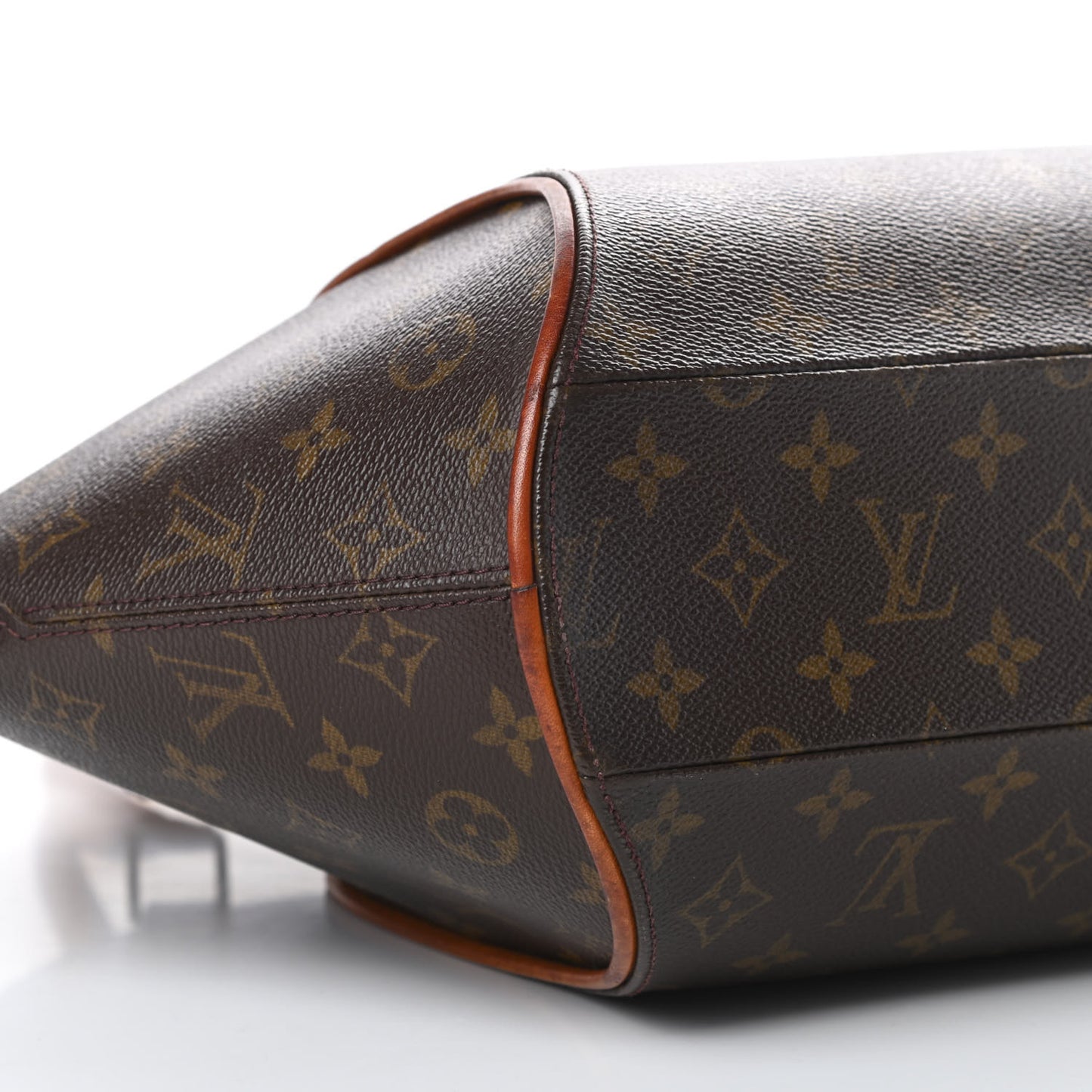 Monogram Ellipse MM