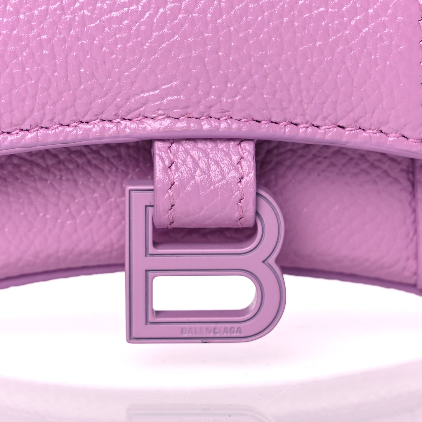 Grained Calfskin Tonal B Hourglass Chain Cardholder Lilac