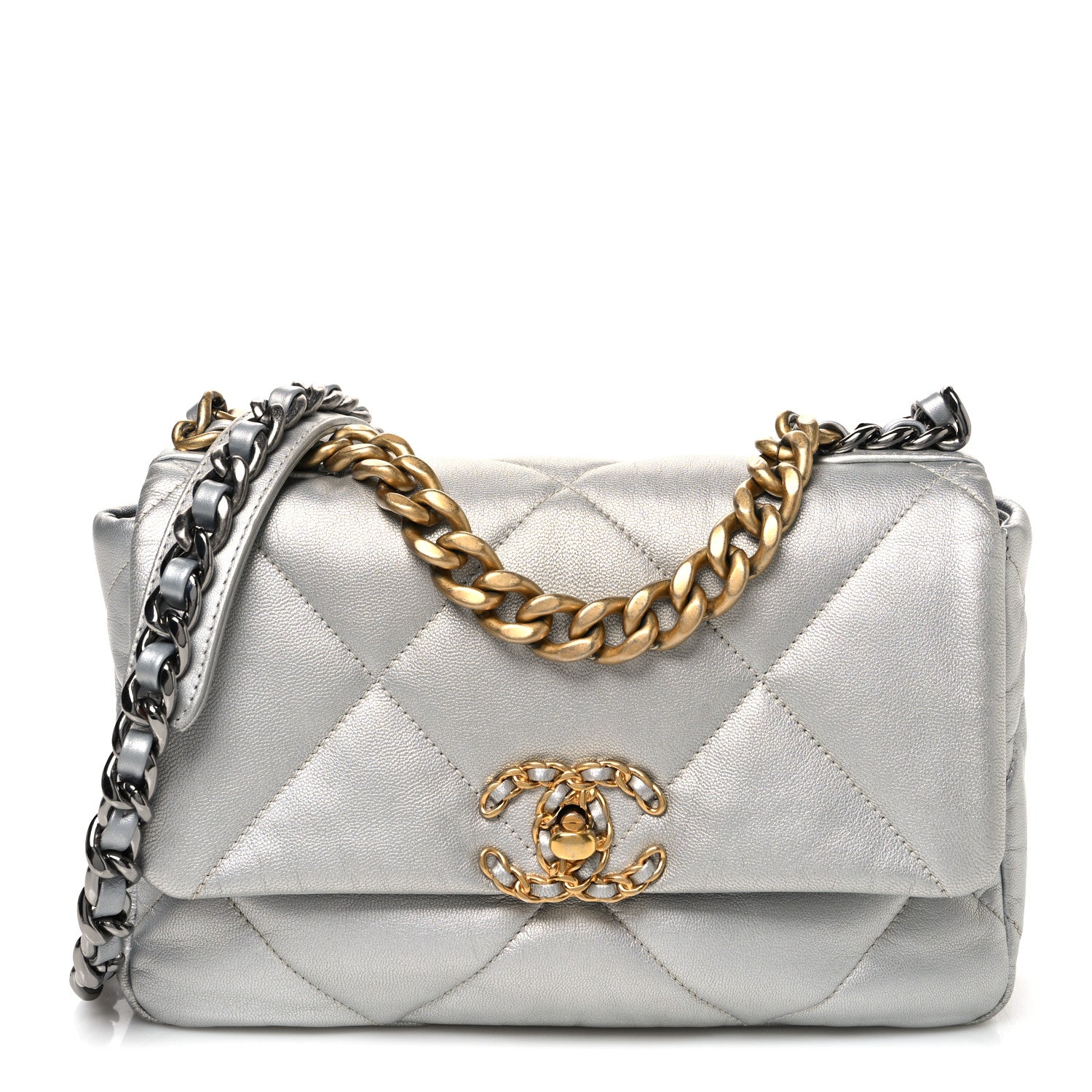 CHANEL - こてつん様。CHANEL Chanel Metallic Goatskin Quilted Medium Chanel 19 Flap Silver