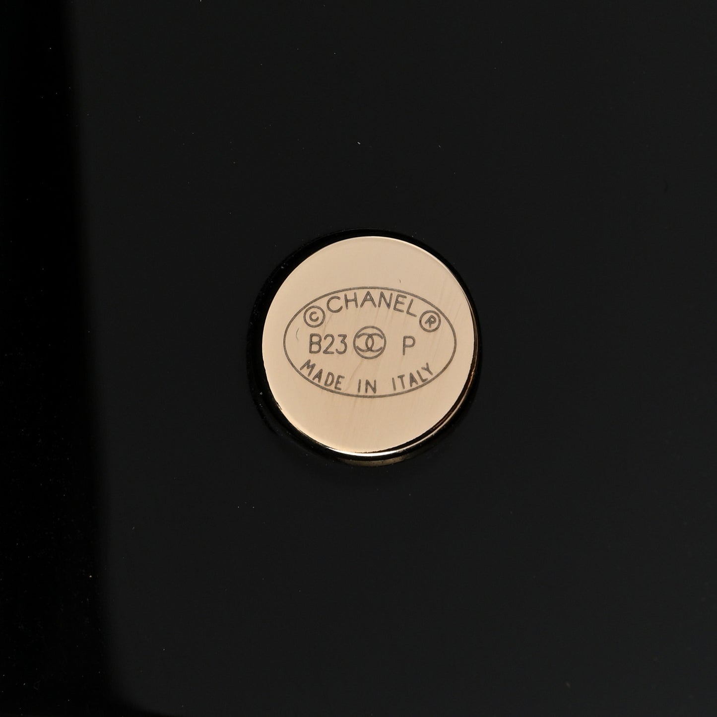 Resin Crystal Lambskin CC No 5 Cuff Black