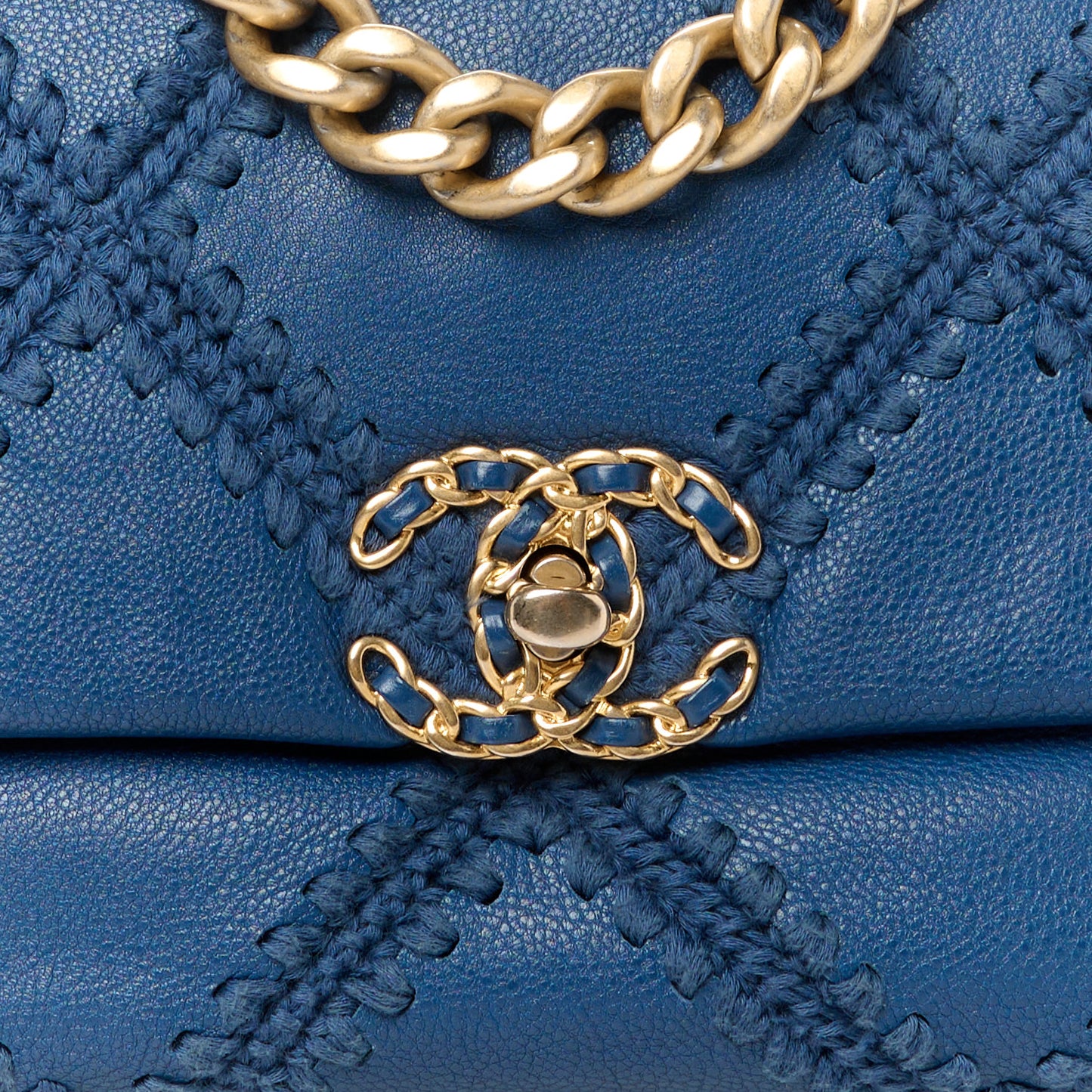 Calfskin Crochet Medium Chanel 19 Flap Blue