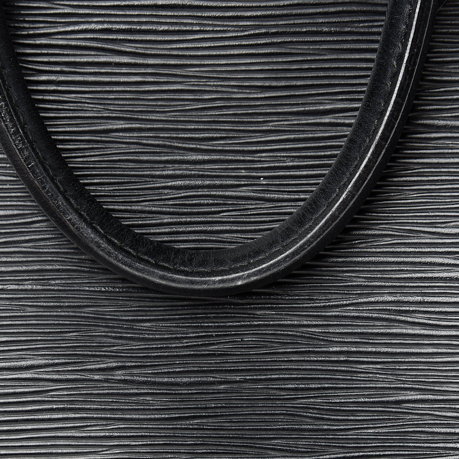 Louis Vuitton Epi Alma PM Black 21 of 27