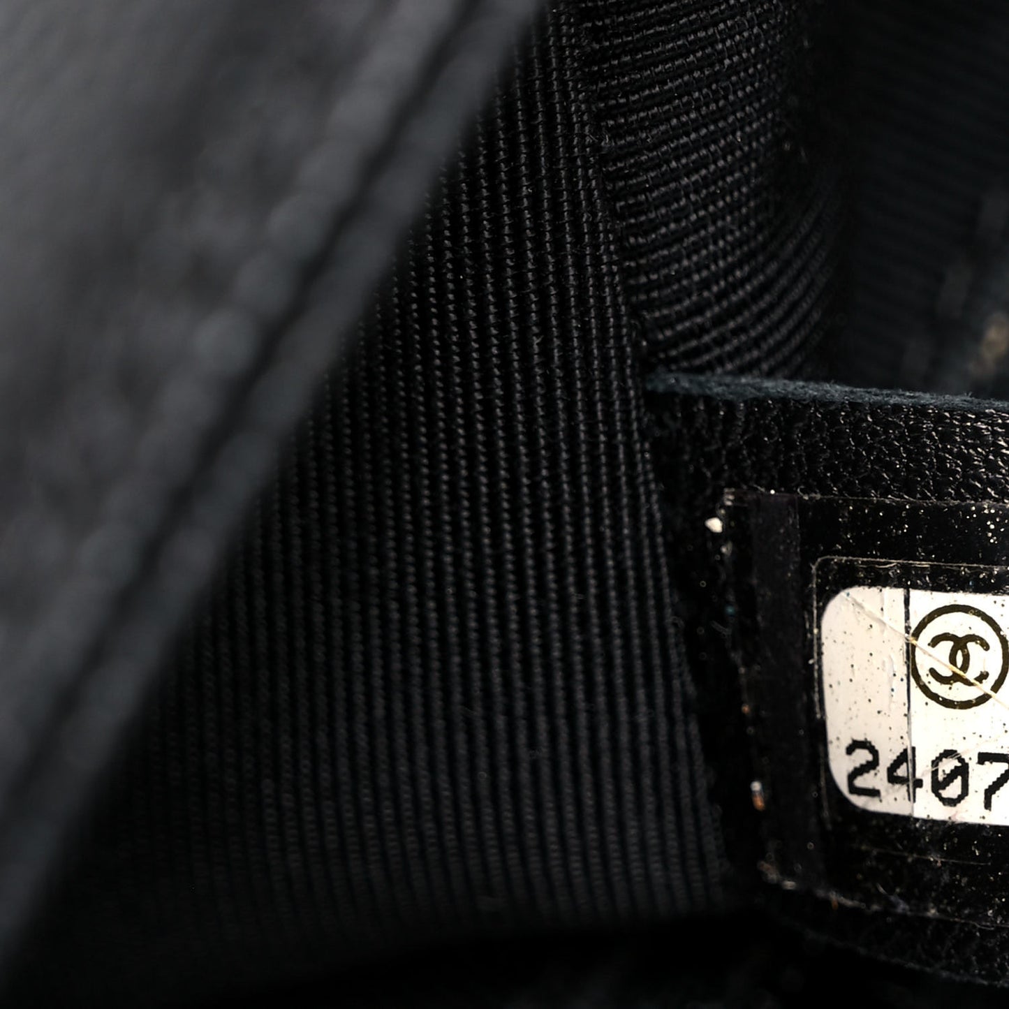 Caviar Quilted New Medium Boy Flap So Black