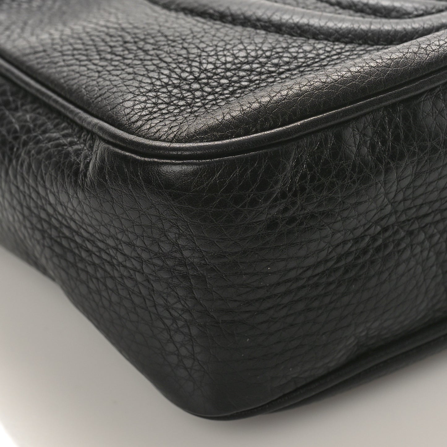 Pebbled Calfskin Small Soho Disco Bag Black