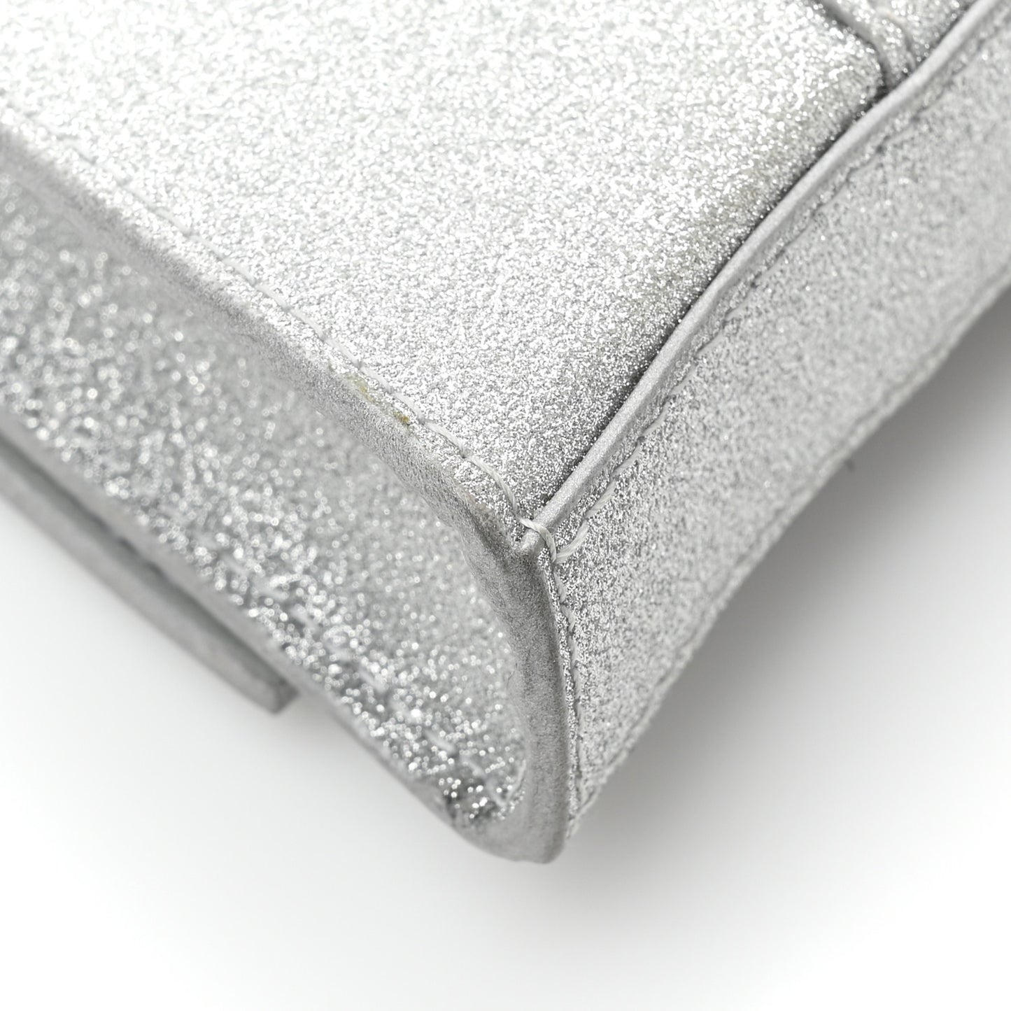 Sparkling Fabric XS Hourglass Wallet On Chain Silver