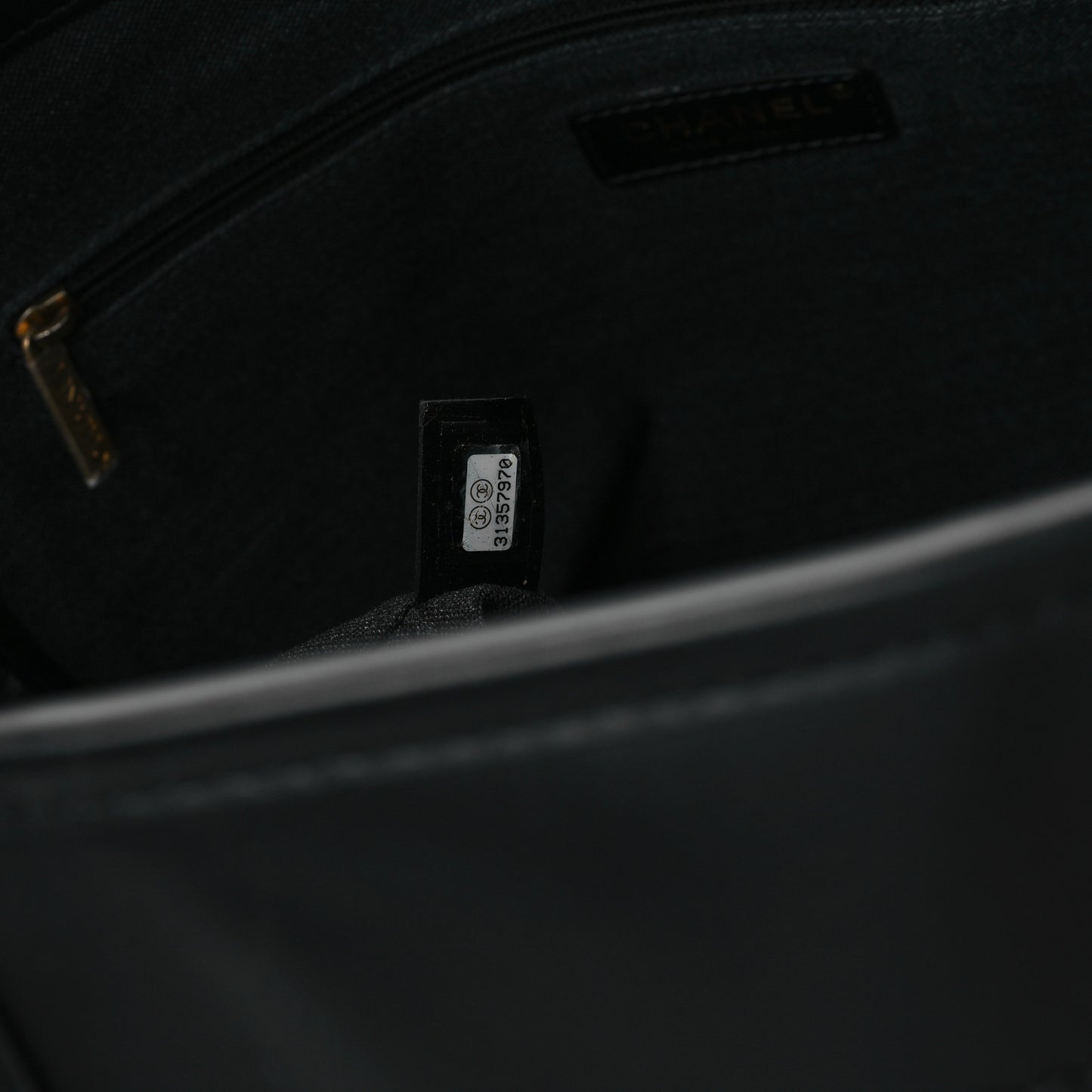 Calfskin Medium Deauville Tote Black