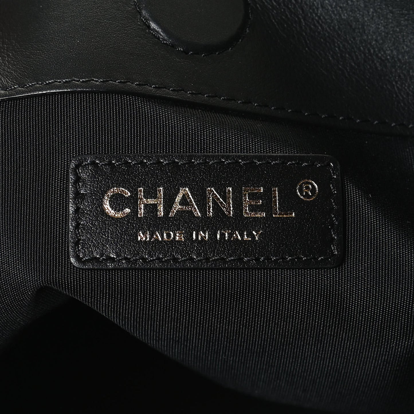 Calfskin Quilted Chain Flat Tote Black