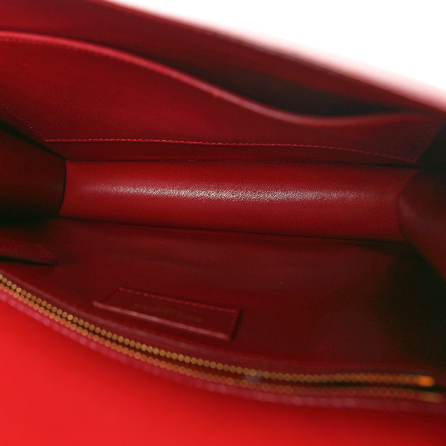 Box Calfskin Le Carre Satchel Opyum Red