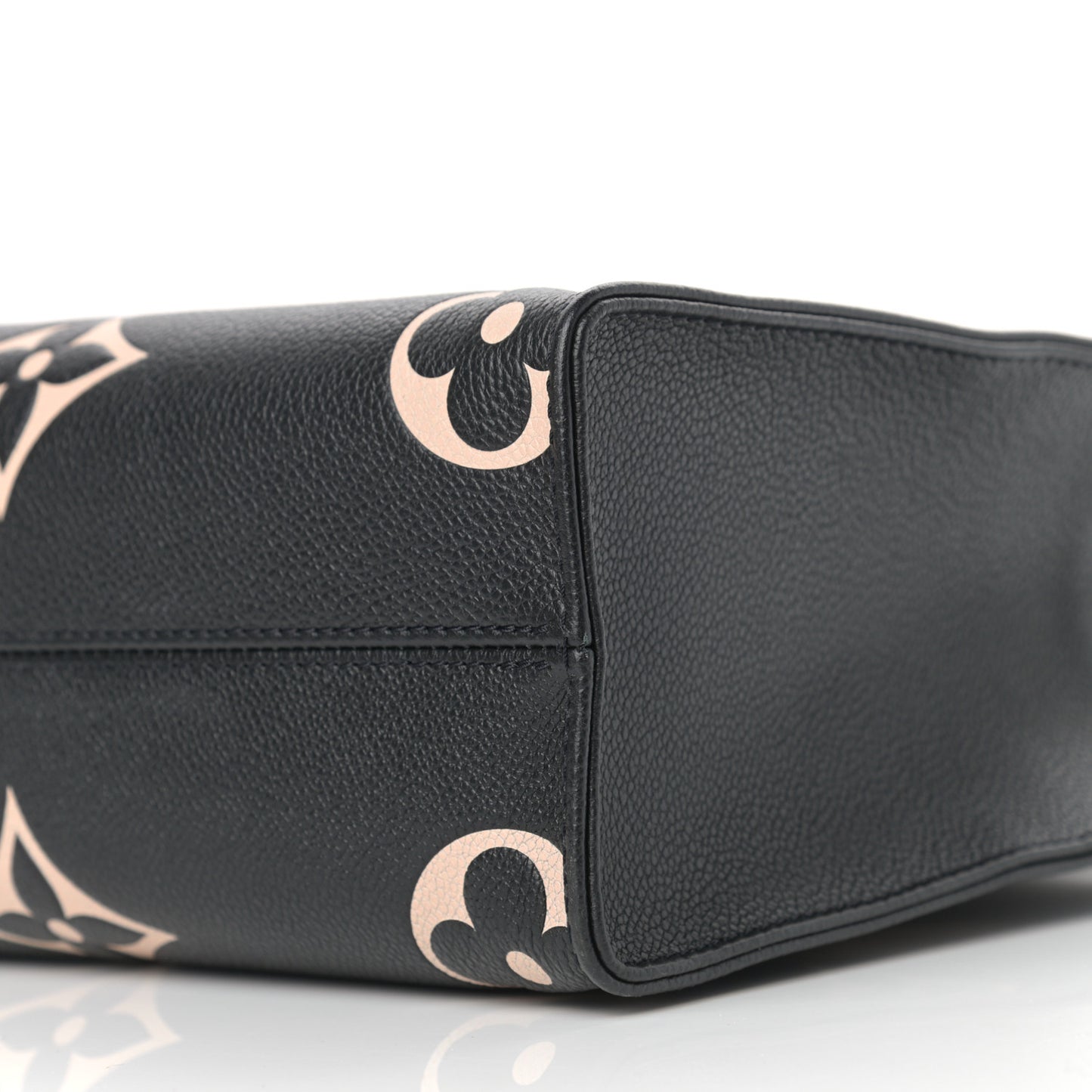 Empreinte Monogram Giant Onthego PM Black Beige