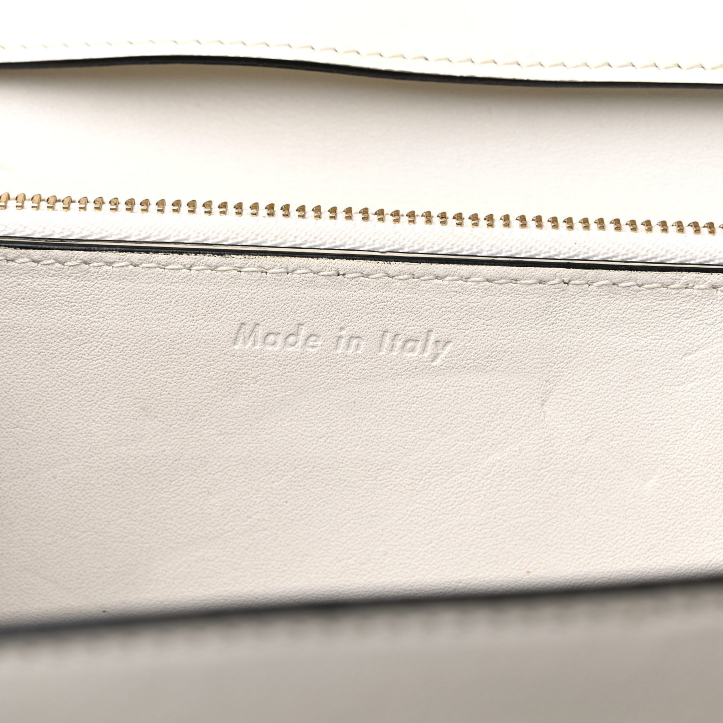Spazzolato Calfskin Medium Classic Box Flap Bag White